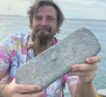 <a href="https://www.zerohedge.com/markets/treasure-hunters-recover-100k-silver-bar-legendary-1622-shipwreck" target="_blank"> Treasure Hunters Recover $100K Silver Bar From Legendary 1622 Shipwreck