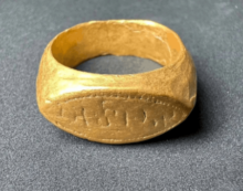 <a href="https://www.moneymetals.com/news/2026/07/10/archeologists-in-greece-and-thailand-find-ancient-gold-jewelry-005054" target="_blank"> Archaeologists in Greece and Thailand Find Ancient Gold Jewelry